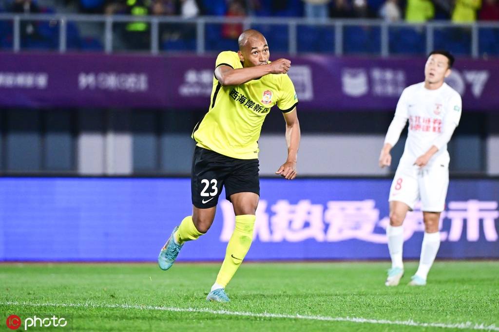 乐竟体育-中超-塞尔吉尼奥传射贝里奇双响亚泰5-0海牛_塞尔吉尼奥长春亚泰
