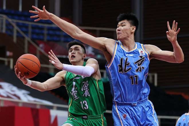 乐竟体育-CBA男篮转会传闻不绝北京队或将签下内线天才