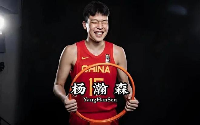 乐竟体育-中国球星周琦在NBA赛场取得亮眼表现，被誉为独行侠未来之星