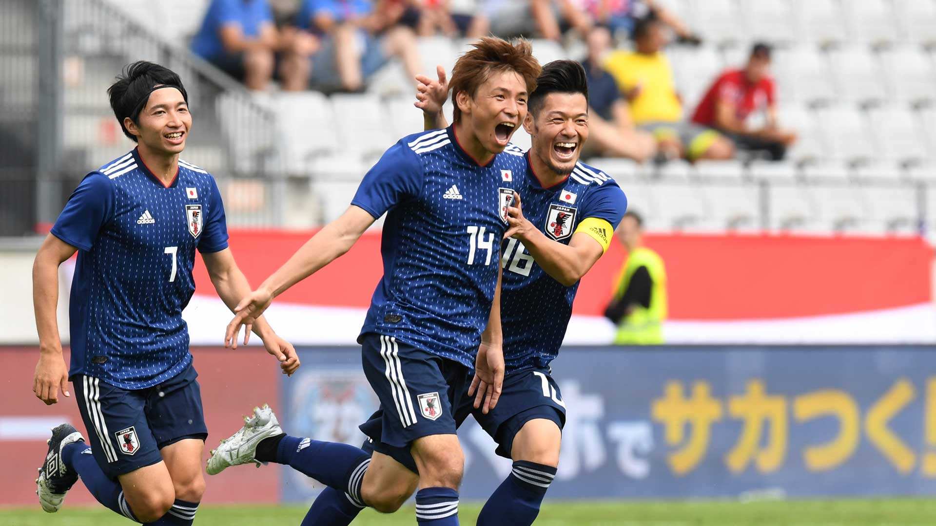 乐竟体育-亚洲杯决赛：日本队加时战胜对手