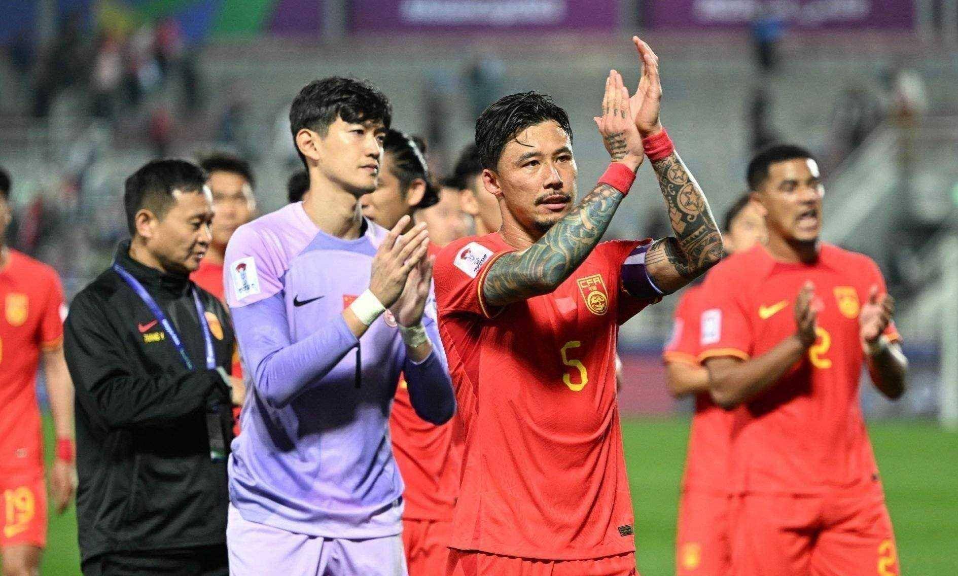 乐竟体育-卢戈客场平局，保持稳定态势