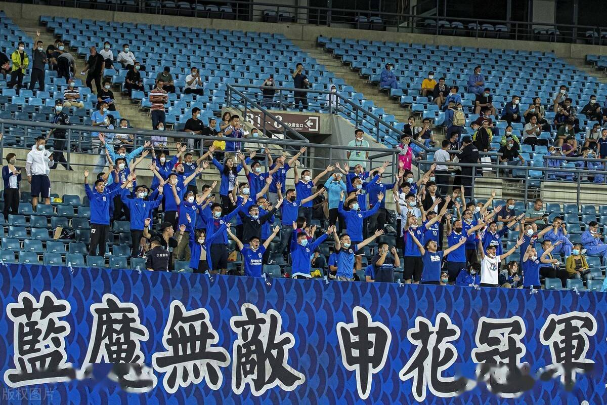 乐竟体育-激动人心的比赛剧情，吸引众多球迷围观