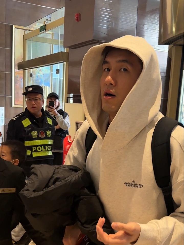 乐竟体育-回归战火焰决赛，球迷热情不减