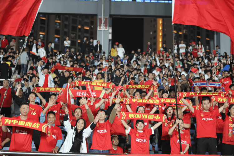 乐竟体育-中国女足战胜越南队，闯入四强