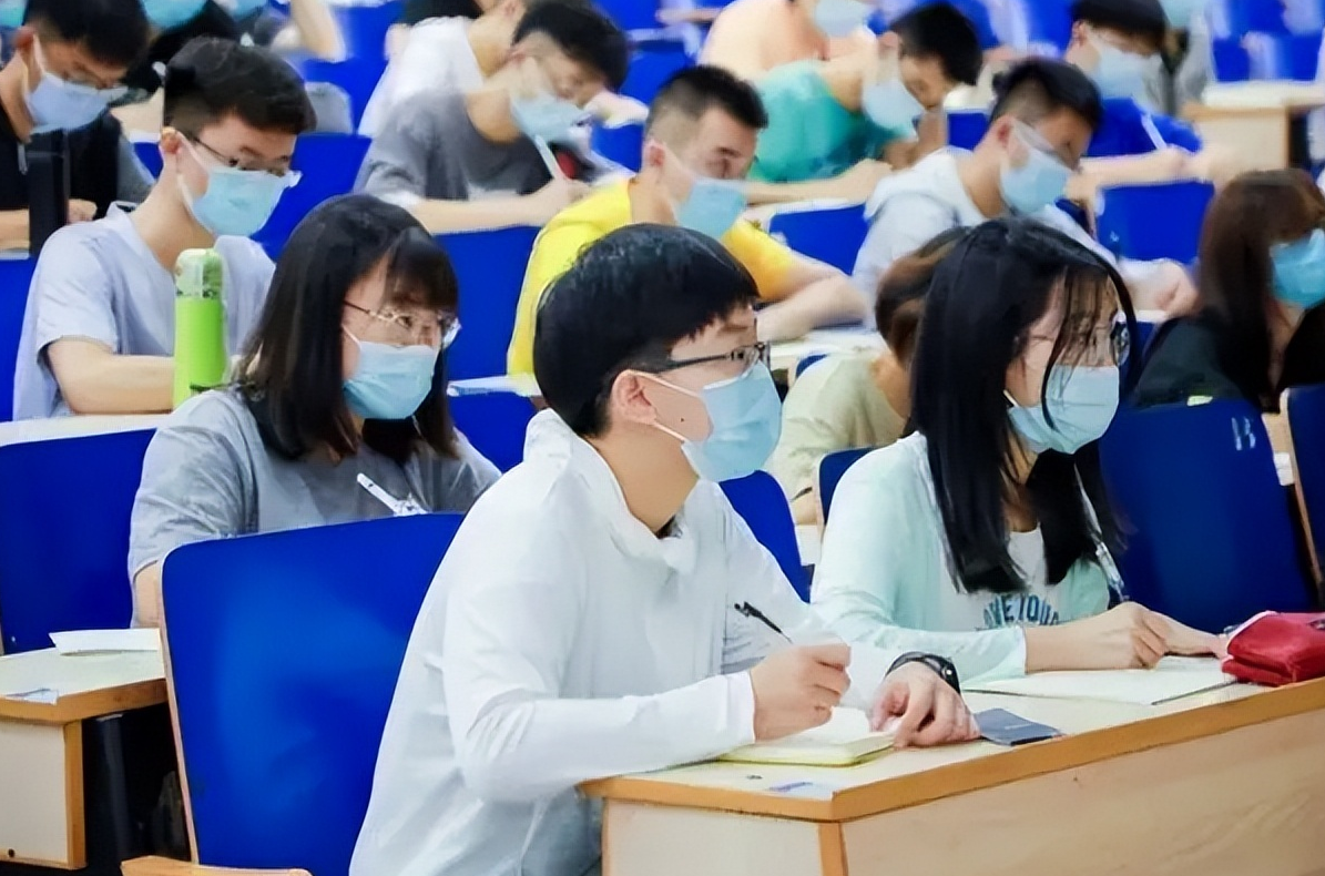 乐竟体育-赫克塞尔晋级形势不妙，面临淘汰风险