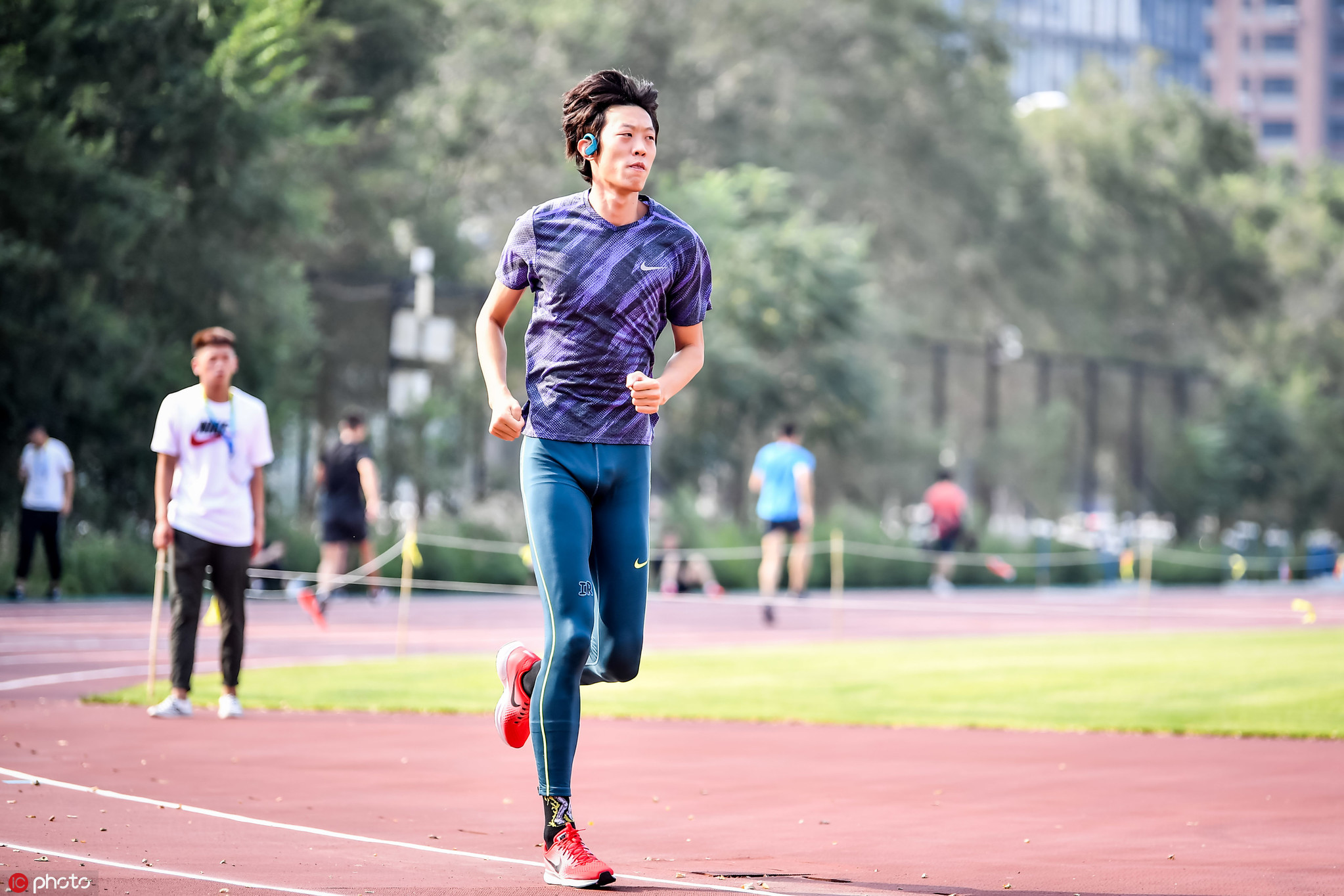 乐竟体育-地区杯赛铺垫预热，参赛选手备战充满期待